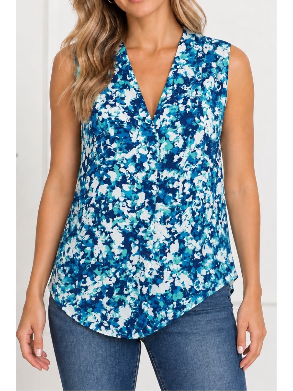 Rose & Olive Blue sleeveless floral blouse size small